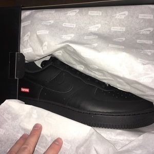 SOLD Supreme Black AF1